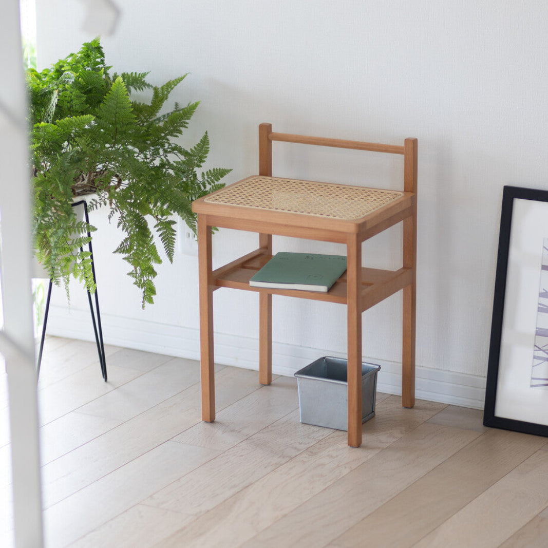 かごめ編みサイドテーブル