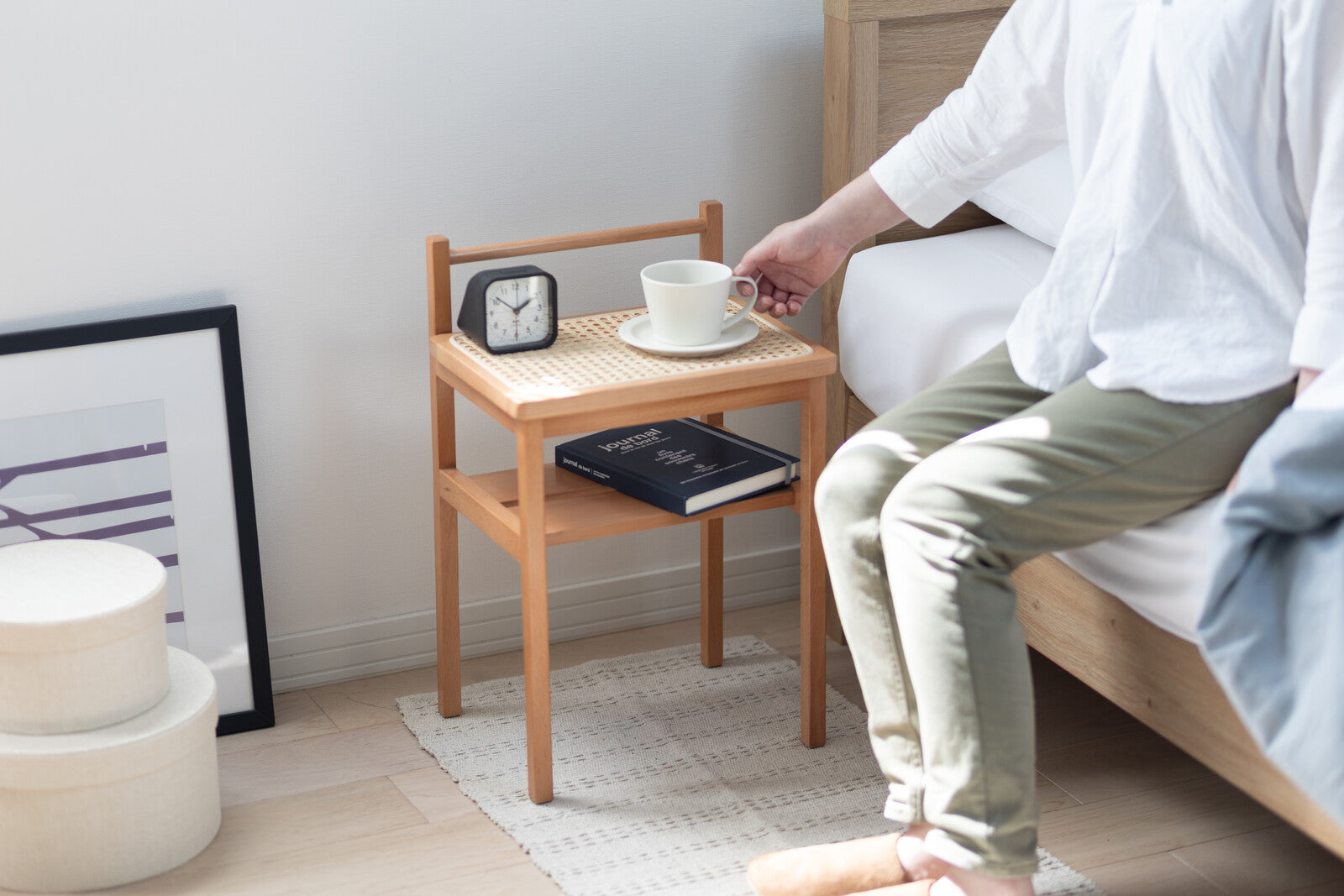 かごめ編みサイドテーブル